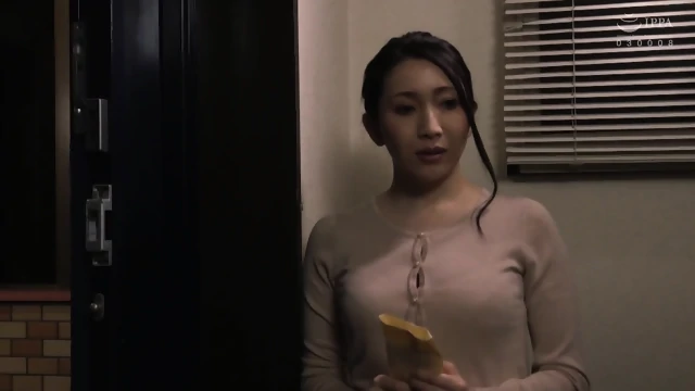 Busty Wife At 3PM The Smell Of Secret Lust That A Chaste Busty Wife Wet Hikari Hikari. • unique epic • FapNest