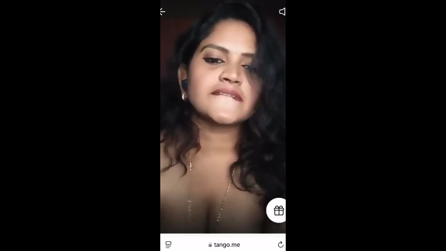 Tamil moratu kaaji aunty shows her boobs ok tango • viral unique • FapNest